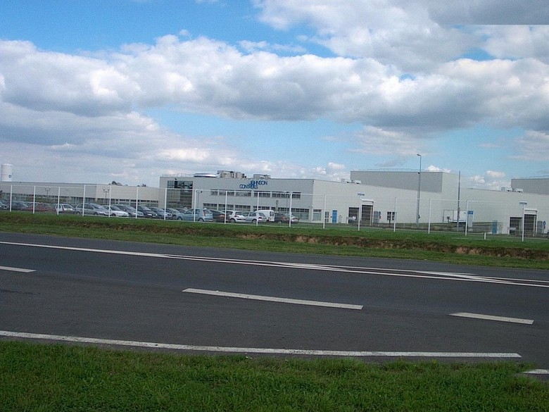 L'usine Johnson controls route de Mamers.