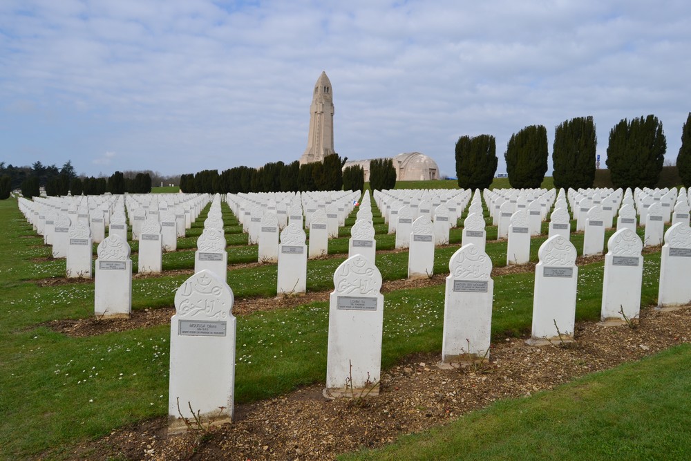 Portail Pedagogique Histoire Geographie Citoyennete Carre Musulman Du Cimetiere De Douaumont