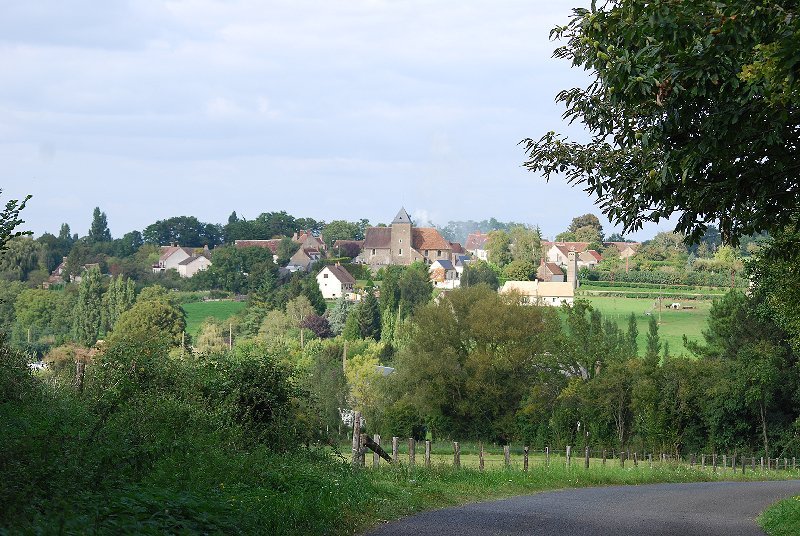 Un village sarthois : Saint Jean des échelles.